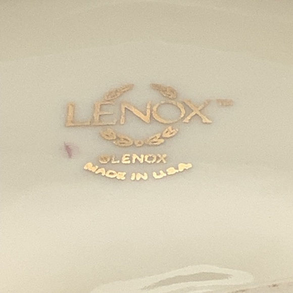 Lenox Oval Scalloped Serving Bowl - Picture 9 of 9